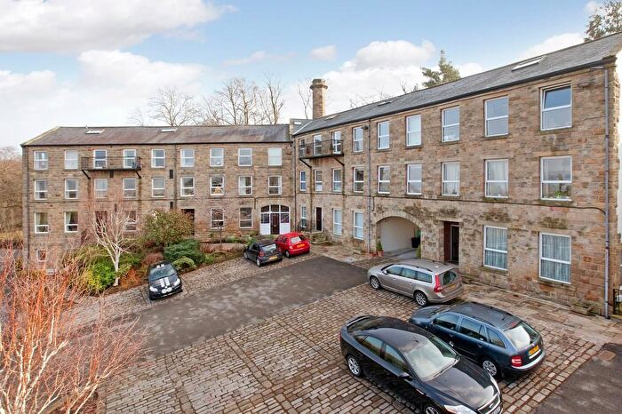 2 Bedroom Flat For Sale In Birdcage Court, Otley, LS21