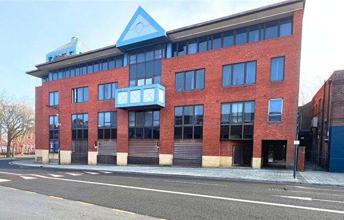 2 Bedroom Flat To Rent In Clarence Street, Kingsbridge Point Clarence Street, SN1