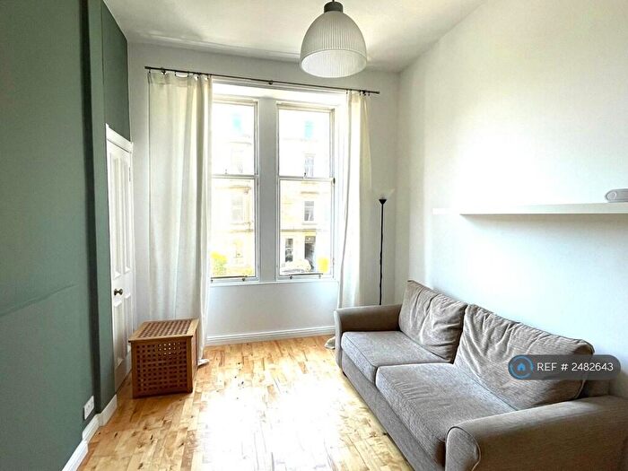 2 Bedroom Flat To Rent In Comely Bank Avenue, Edinburgh, EH4