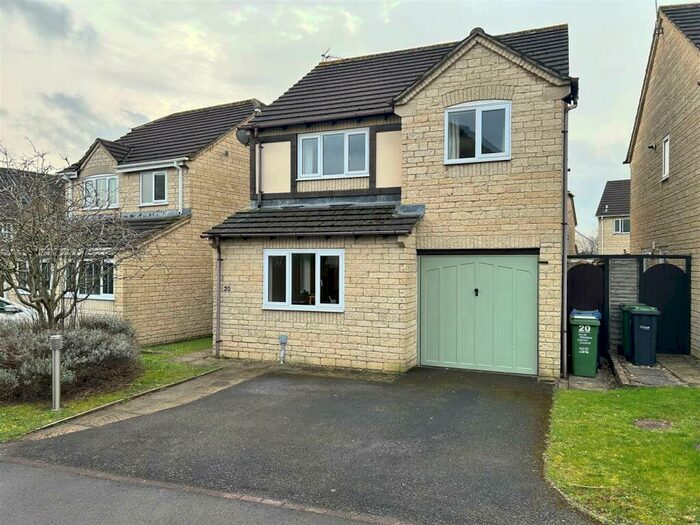 3 Bedroom Detached House To Rent In Sandown Drive, Chippenham, SN14