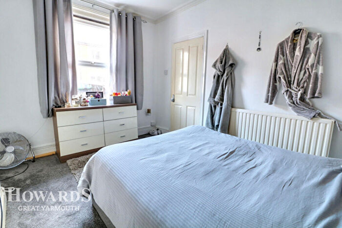 3 Bedroom Terraced House For Sale In Alderson Road, Great Yarmouth, NR30