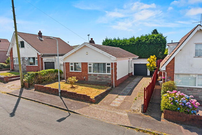4 Bedroom Detached Bungalow For Sale In Twyni Teg, Killay, Swansea, SA2