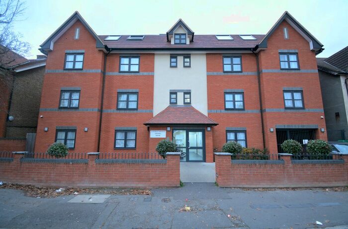 2 Bedroom Flat To Rent In Osterley Park Road, Southall UB2