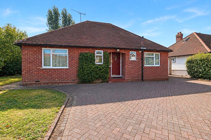 2 Bedroom Bungalow For Sale In Woking, Surrey, GU22
