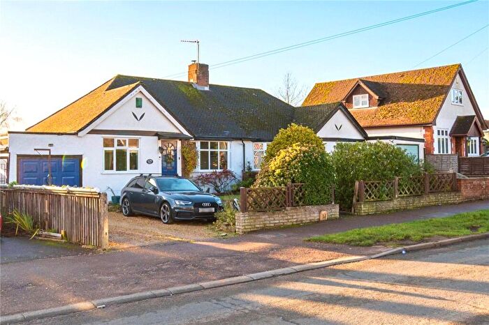 3 Bedroom Semi Detached House For Sale In Tippendell Lane, St. Albans, AL2