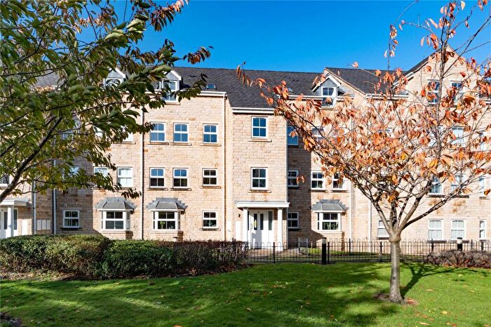 3 Bedroom Apartment For Sale In Navigation Drive, Apperley Bridge, BD10