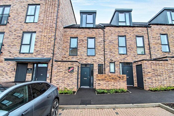 3 Bedroom Terraced House To Rent In Eden Avenue, Belgrave Village, Balsall Heath, Birmingham, B12