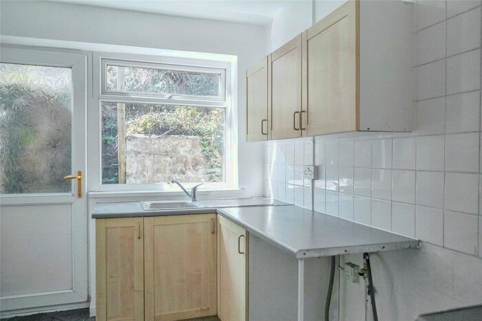 3 Bedroom End Of Terrace House For Sale In High Street, Porth, Rhondda Cynon Taf, CF39