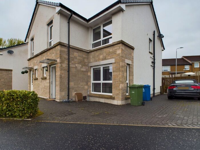 3 Bedroom Semi-Detached House To Rent In Glenbervie Place, Glasgow, G23