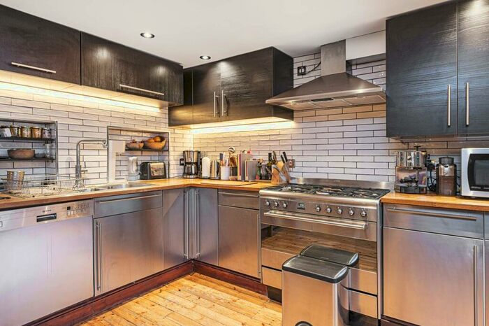 2 Bedroom Flat To Rent In Bramshaw Road, Hackney, London, E9