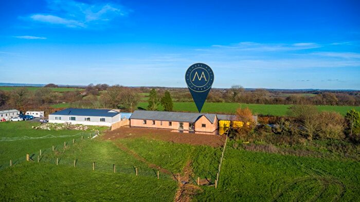 4 Bedroom Bungalow For Sale In The Byre, Higher Cheldon Cross, EX18