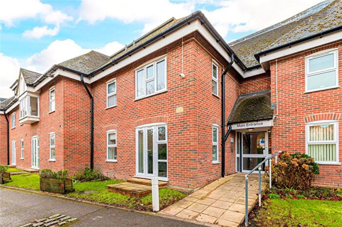 1 Bedroom Apartment For Sale In The Maltings, Newbury, Berkshire, RG14