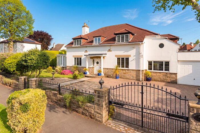 4 Bedroom Detached House For Sale In Wynmore Avenue, Bramhope, Leeds, LS16