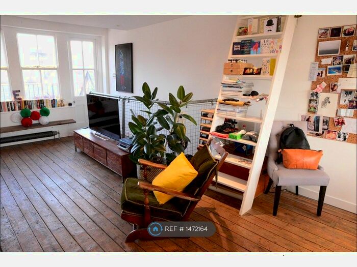2 Bedroom Terraced House To Rent In Columbia Road Flower Market, London, E2