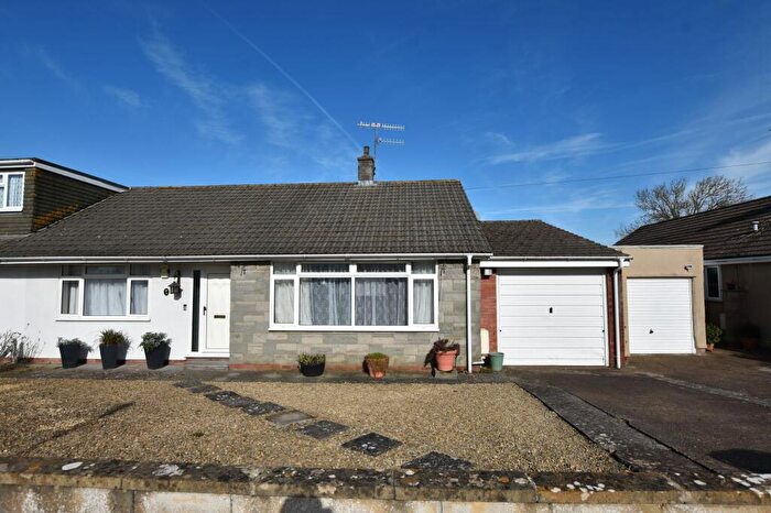3 Bedroom Terraced Bungalow For Sale In Westway, Nailsea, BS48