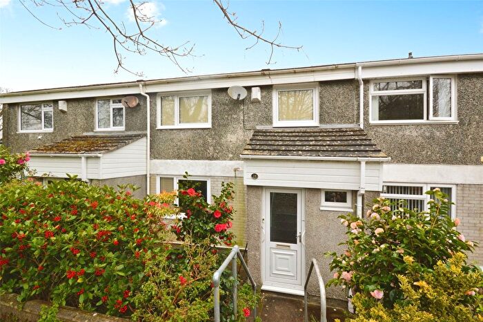 3 Bedroom Terraced House For Sale In Duloe Gardens, Plymouth, Devon, PL2