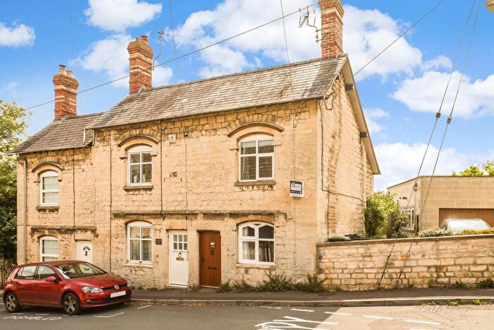 2 Bedroom Cottage For Sale In Gloucester Street, Painswick, Stroud, GL6