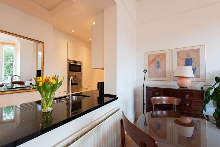 1 Bedroom Flat To Rent In Warrington Crescent, London, W9