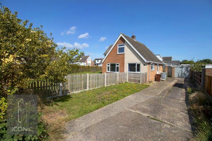 4 Bedroom Chalet To Rent In Lloyd Road, Taverham, Norwich, NR8