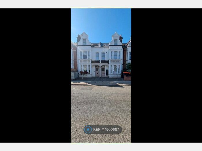 1 Bedroom Flat To Rent In Montserrat Road, London, SW15