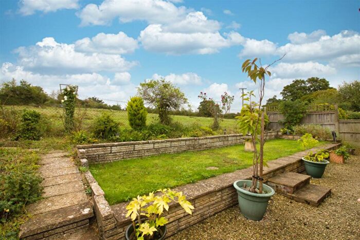3 Bedroom Bungalow For Sale In Vale Leaze, Little Somerford, SN15