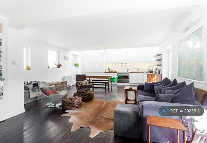 3 Bedroom Terraced House To Rent In Matthias Road, London, N16