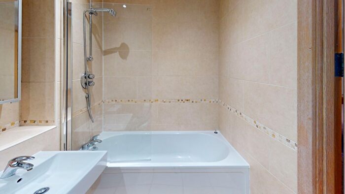 2 Bedroom Flat To Rent In Colquitt Street, Liverpool, L1