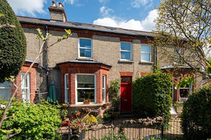 4 Bedroom Terraced House For Sale In West View, Cambridge, CB3