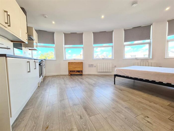 Flat To Rent In Pavilion Chambers, South Street, St. Neots, PE19