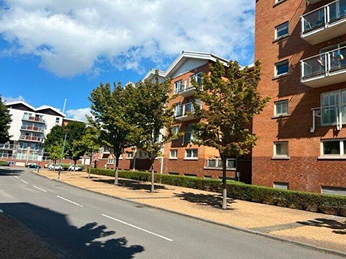1 Bedroom Flat To Rent In Taliesin Court, Chandlery Way, Cardiff, CF10