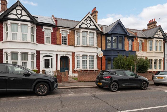 4 Bedroom Terraced House For Sale In James Lane, Leyton, London, E10