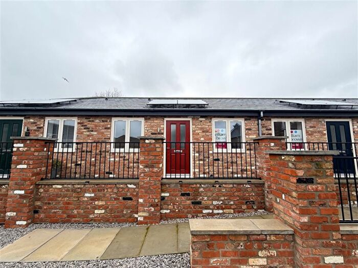 2 Bedroom Terraced Bungalow For Sale In Justice Place, Withernsea, HU19