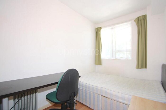 2 Bedroom Flat To Rent In Borrowdale, Robert Street, NW1