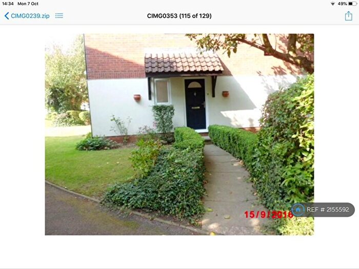 2 Bedroom Flat To Rent In Galdana Avenue, Barnet, EN5