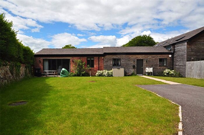 Semi Detached House To Rent In Reading Road, Goring, Reading, Oxfordshire, RG8