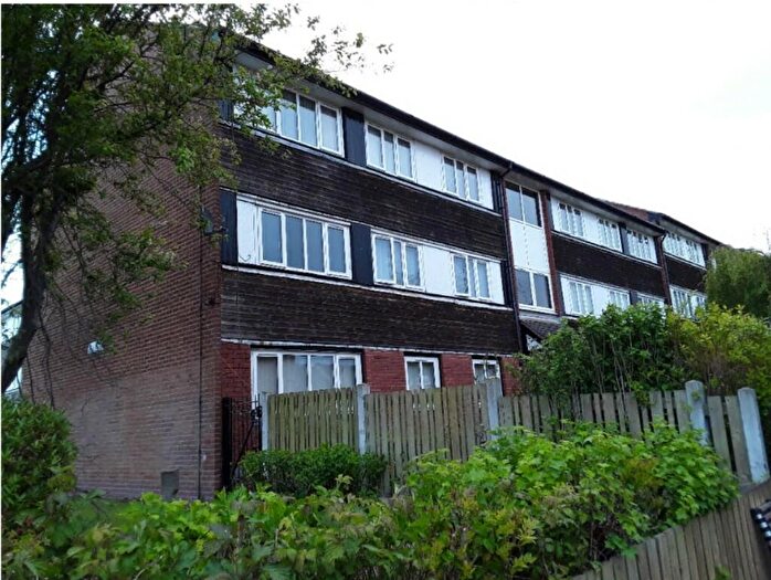 2 Bedroom Flat To Rent In Windmill Gardens, Prenton, Wirral, Merseyside, CH43
