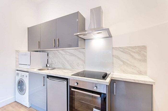 Studio To Rent In Dartmouth Road, Mapesbury Estate, London, NW2