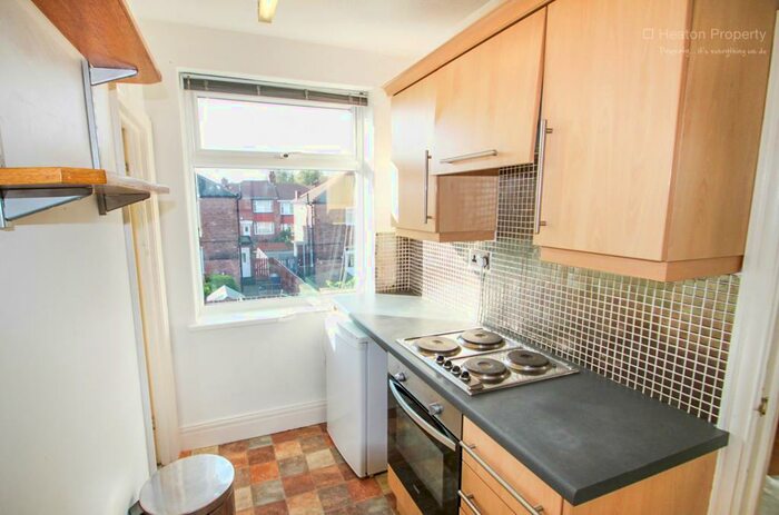 2 Bedroom Flat To Rent In Westbourne Avenue, Walkergate, Newcastle, NE6