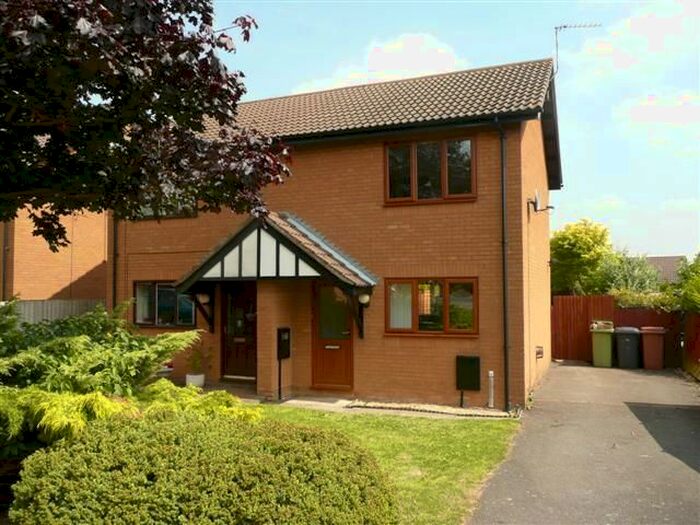 2 Bedroom Semi-Detached House To Rent In Chatsworth Drive, Wellingborough, NN8