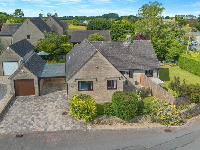 3 Bedroom Bungalow For Sale In Ampney Crucis, Cirencester, Gloucestershire, GL7