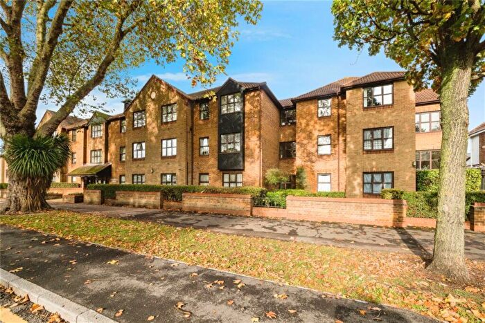 1 Bedroom Flat To Rent In Cromwell Lodge, Barking, IG11