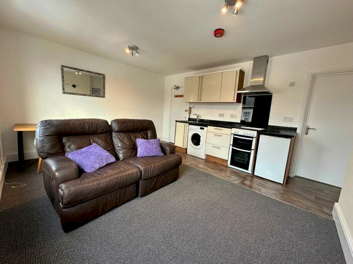 1 Bedroom Flat To Rent In Carey Street, Reading, RG1
