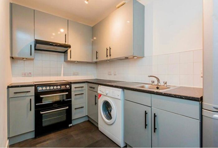 2 Bedroom Flat To Rent In Paisley Road, Renfrew, Renfrewshire, PA4