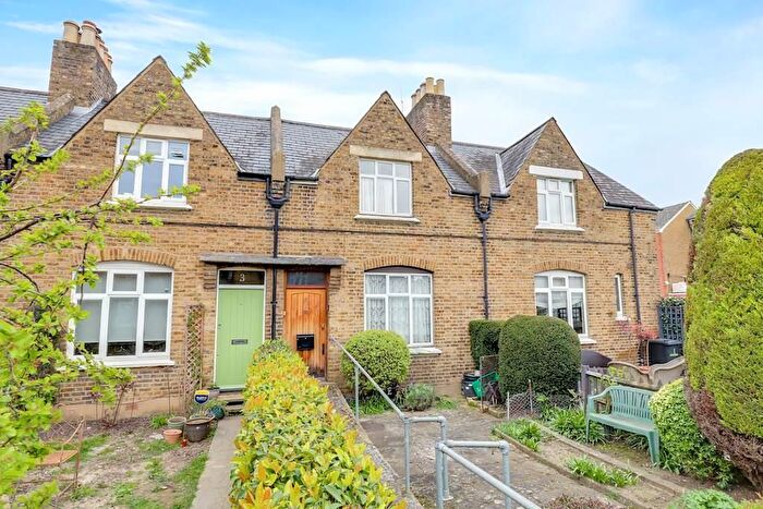 2 Bedroom Property For Sale In St. Johns Cottages, Maple Road, London, SE20