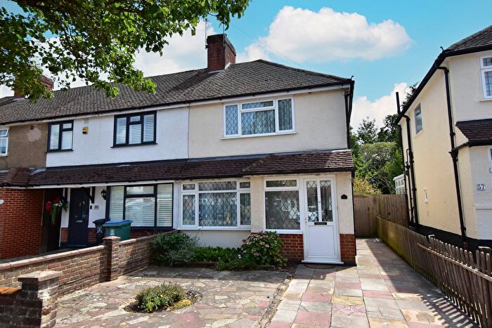 2 Bedroom End Of Terrace House For Sale In Fern Way, Watford, WD25