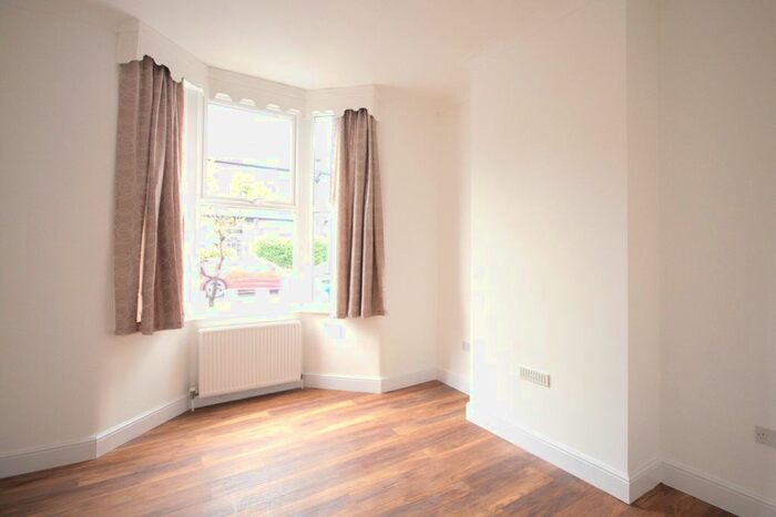 1 Bedroom Flat To Rent In Pellatt Road, London, SE22