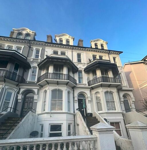 2 Bedroom Flat To Rent In St Helens Road, Hastings, TN34