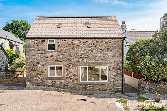 2 Bedroom Detached House For Sale In West Ogwell, Newton Abbot, TQ12