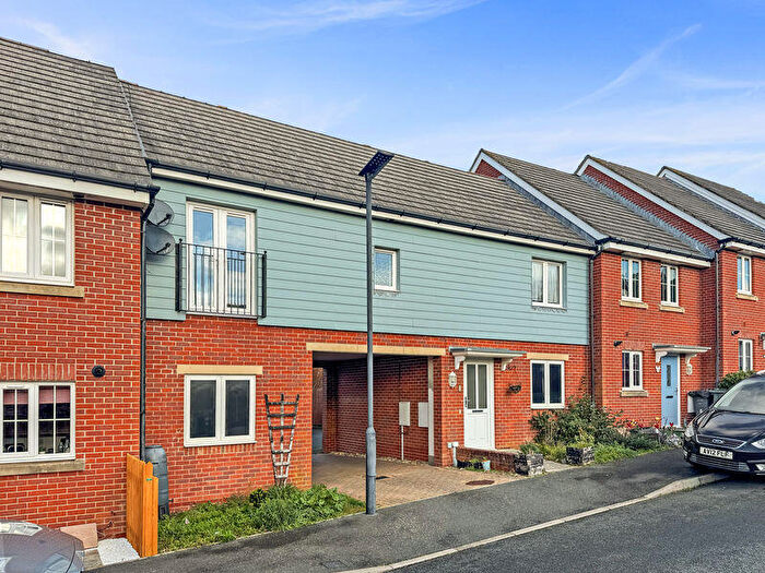 2 Bedroom Apartment To Rent In Waterside Close, East Cowes, PO32