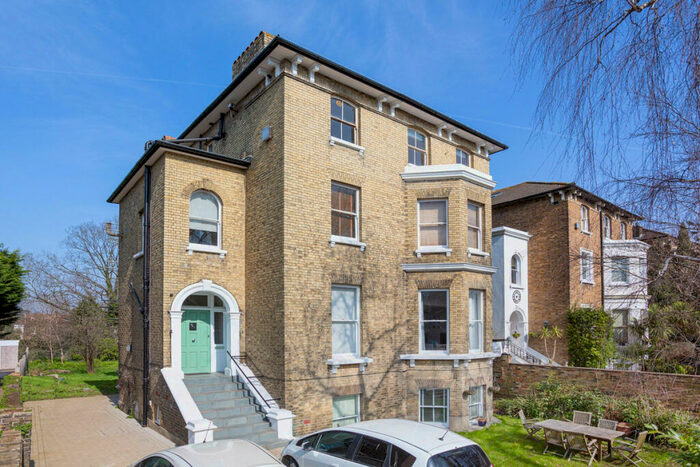 1 Bedroom Apartment To Rent In Surbiton Hill Park, Surbiton, KT5